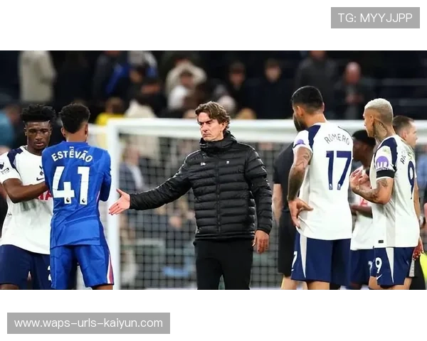 足球运动员拒绝握手引争议 足球运动员拒绝握手引争议