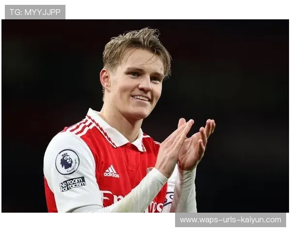 阿森纳厄德高小范围控球如艺术般流畅