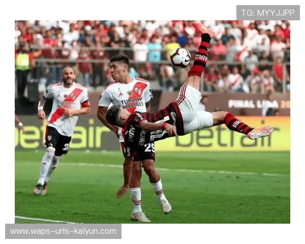 弗拉门戈中场抢断立刻反推