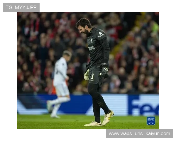 维尼修斯精准直塞助攻队友进球